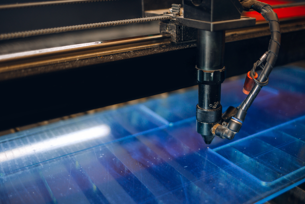 Read more about the article Cara Memotong Akrilik Menggunakan Mesin Laser