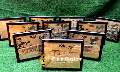 plakat kai panoramic, plakat kereta api, plakat pt kai, plakat penghargaan, souvenir kai, souvenir pt kereta api, plakat cinderamata, cinderamata kai, cinderamata ptkai, plakat kai bandung, plakat dinas kereta api, plakat penghargaan pt kereta api, plakat logam, plakat kuningan, plakat kayu kuningan, contoh plakat cinderamata, contoh cinderamata perusahaan